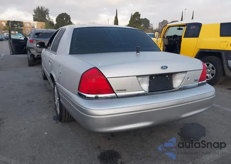 2011 Ford Crown Victoria Police из США, поврежденный, VIN 2FABP7BV1BX112192